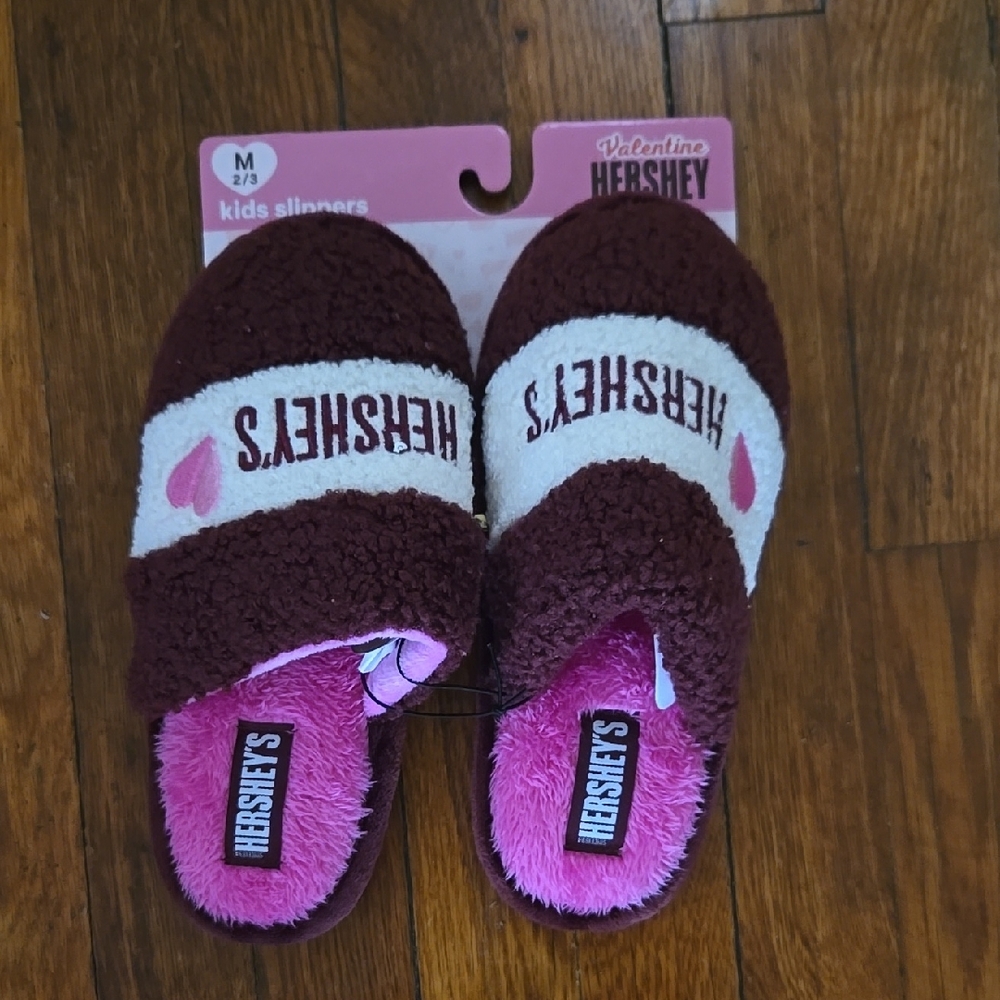 Hershey's Kids Slippers In Size Medium (2-3)